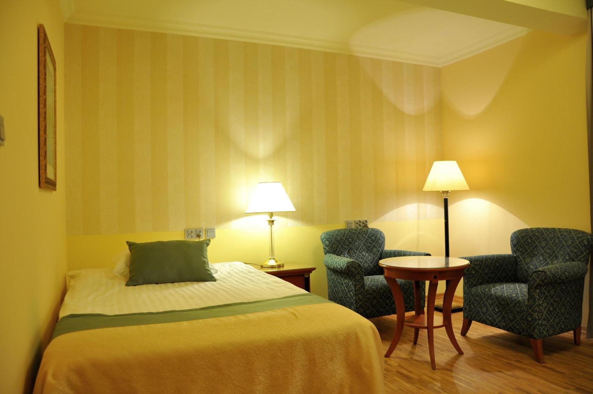 Hotel Mir-Jan Spa Ladek-Zdroj Room photo